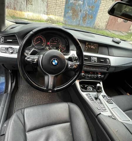 Синій БМВ 5 Серія, об'ємом двигуна 2 л та пробігом 296 тис. км за 12500 $, фото 12 на Automoto.ua