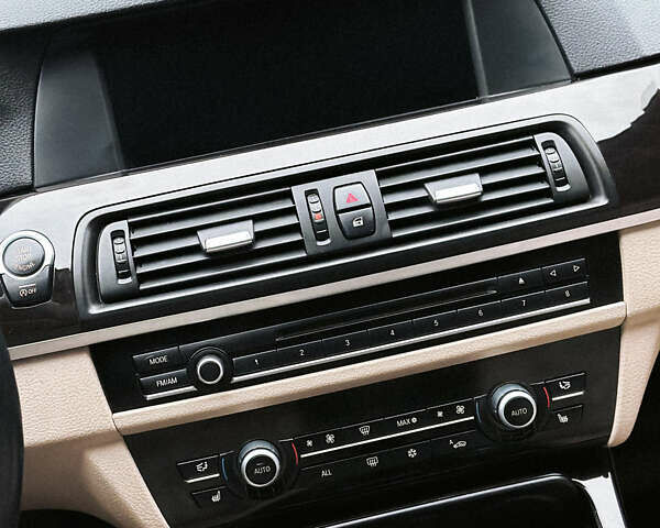 Синий БМВ 5 Серия, объемом двигателя 2.98 л и пробегом 224 тыс. км за 15500 $, фото 12 на Automoto.ua