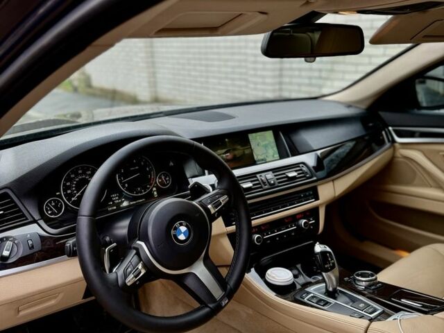 Синій БМВ 5 Серія, об'ємом двигуна 2 л та пробігом 205 тис. км за 12499 $, фото 4 на Automoto.ua