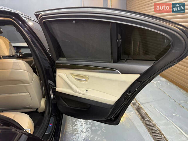 Синій БМВ 5 Серія, об'ємом двигуна 2 л та пробігом 135 тис. км за 16000 $, фото 26 на Automoto.ua