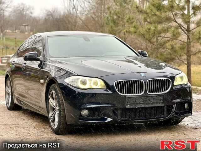 Синий БМВ 5 Серия, объемом двигателя 3 л и пробегом 215 тыс. км за 12400 $, фото 1 на Automoto.ua