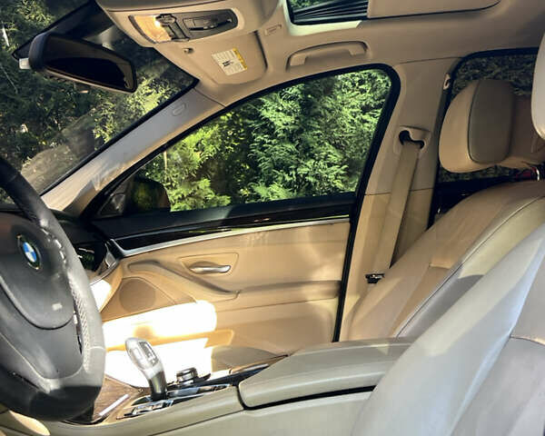 Синій БМВ 5 Серія, об'ємом двигуна 2.98 л та пробігом 195 тис. км за 15500 $, фото 9 на Automoto.ua