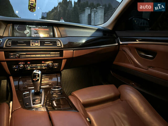 Синій БМВ 5 Серія, об'ємом двигуна 2.99 л та пробігом 275 тис. км за 18500 $, фото 41 на Automoto.ua