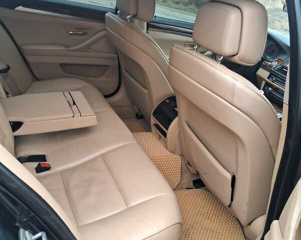 Синій БМВ 5 Серія, об'ємом двигуна 2.98 л та пробігом 201 тис. км за 15777 $, фото 23 на Automoto.ua