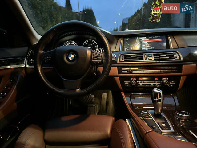 Синій БМВ 5 Серія, об'ємом двигуна 2.99 л та пробігом 275 тис. км за 18500 $, фото 40 на Automoto.ua