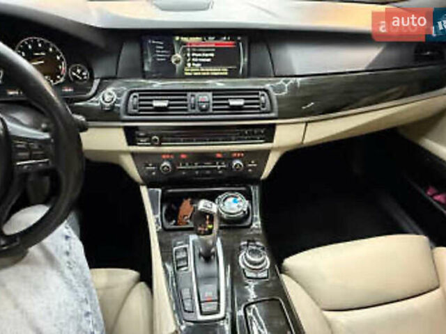 Синій БМВ 5 Серія, об'ємом двигуна 2 л та пробігом 135 тис. км за 16000 $, фото 19 на Automoto.ua