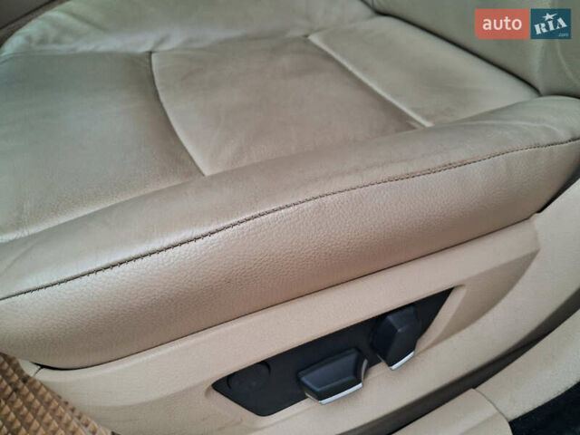 Синій БМВ 5 Серія, об'ємом двигуна 2.98 л та пробігом 201 тис. км за 15777 $, фото 18 на Automoto.ua