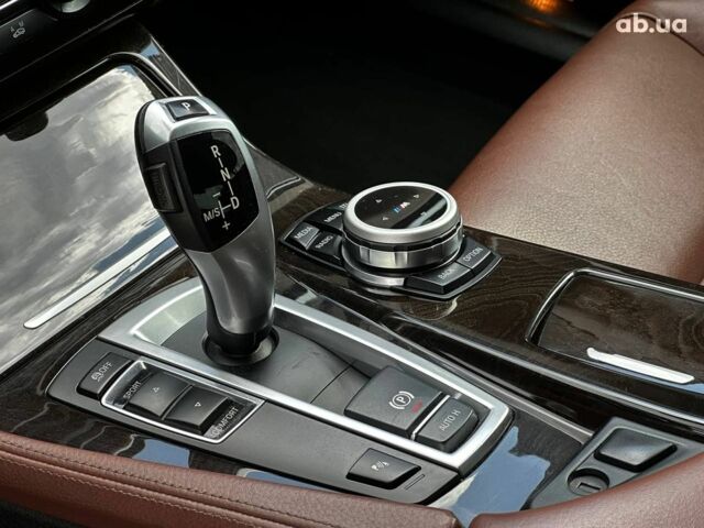 Синій БМВ 5 Серія, об'ємом двигуна 2 л та пробігом 242 тис. км за 18790 $, фото 24 на Automoto.ua