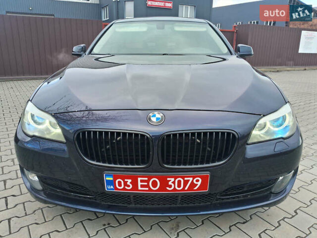 Синій БМВ 5 Серія, об'ємом двигуна 2.98 л та пробігом 201 тис. км за 15777 $, фото 4 на Automoto.ua
