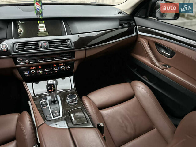 Синій БМВ 5 Серія, об'ємом двигуна 2.99 л та пробігом 275 тис. км за 19300 $, фото 13 на Automoto.ua