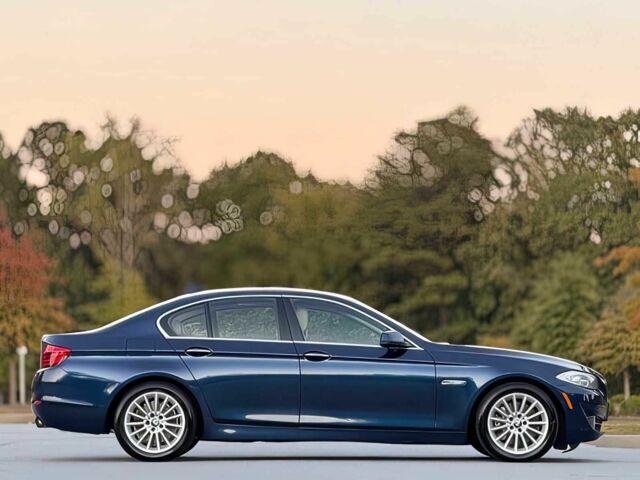 Синий БМВ 5 Серия, объемом двигателя 3 л и пробегом 89 тыс. км за 10300 $, фото 7 на Automoto.ua