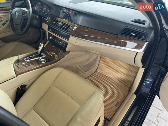 Синий БМВ 5 Серия, объемом двигателя 2.98 л и пробегом 200 тыс. км за 13000 $, фото 23 на Automoto.ua