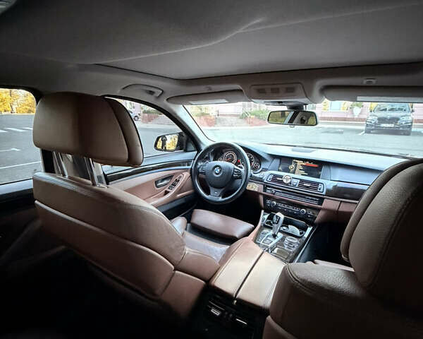 Синій БМВ 5 Серія, об'ємом двигуна 2.98 л та пробігом 202 тис. км за 19500 $, фото 17 на Automoto.ua