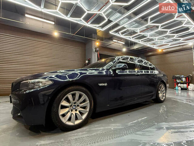 Синій БМВ 5 Серія, об'ємом двигуна 2 л та пробігом 135 тис. км за 16000 $, фото 5 на Automoto.ua