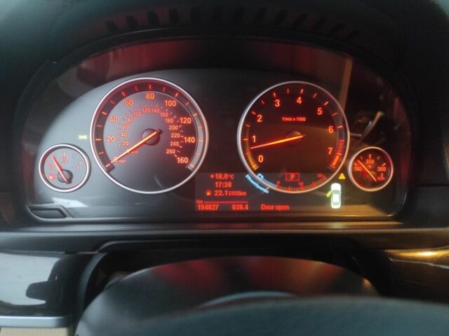 Синий БМВ 5 Серия, объемом двигателя 3 л и пробегом 194 тыс. км за 12900 $, фото 5 на Automoto.ua