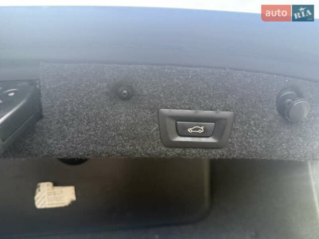 Синій БМВ 5 Серія, об'ємом двигуна 2 л та пробігом 198 тис. км за 11999 $, фото 28 на Automoto.ua