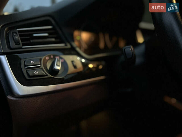 Синій БМВ 5 Серія, об'ємом двигуна 2.99 л та пробігом 275 тис. км за 18500 $, фото 26 на Automoto.ua