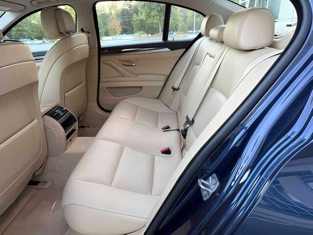 Синий БМВ 5 Серия, объемом двигателя 3 л и пробегом 89 тыс. км за 10300 $, фото 13 на Automoto.ua