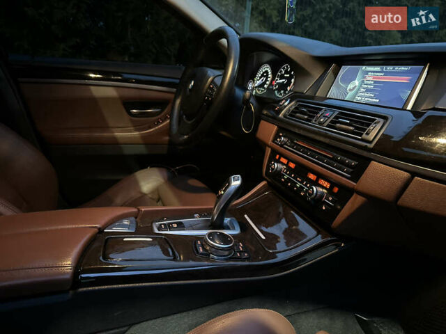 Синій БМВ 5 Серія, об'ємом двигуна 2.99 л та пробігом 275 тис. км за 18500 $, фото 35 на Automoto.ua