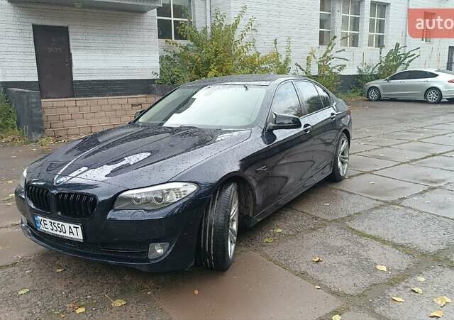 Синій БМВ 5 Серія, об'ємом двигуна 2 л та пробігом 240 тис. км за 12500 $, фото 23 на Automoto.ua