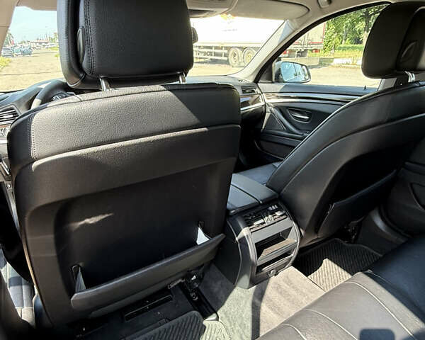 Синій БМВ 5 Серія, об'ємом двигуна 2 л та пробігом 185 тис. км за 15200 $, фото 7 на Automoto.ua