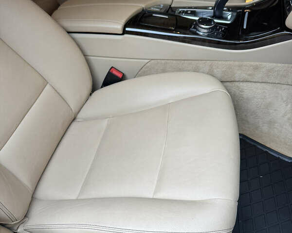 Синий БМВ 5 Серия, объемом двигателя 3 л и пробегом 197 тыс. км за 18800 $, фото 32 на Automoto.ua