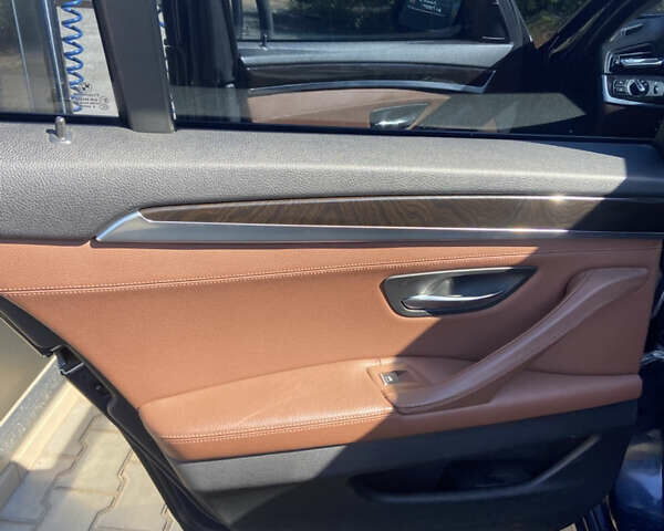 Синий БМВ 5 Серия, объемом двигателя 2.99 л и пробегом 376 тыс. км за 18500 $, фото 7 на Automoto.ua