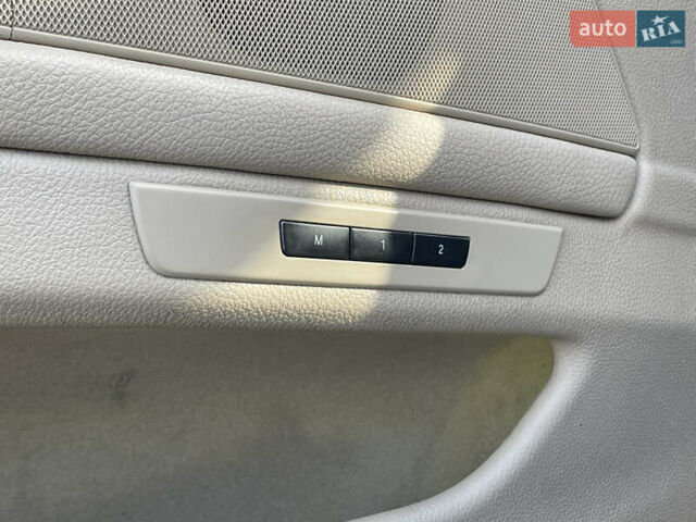 БМВ 5 Серия 2014 в Киеве на Automoto.ua Синий БМВ 5 Серия, объемом двигателя 2 л и пробегом 216 тыс. км за 13550 $, фото 16 на Automoto.ua