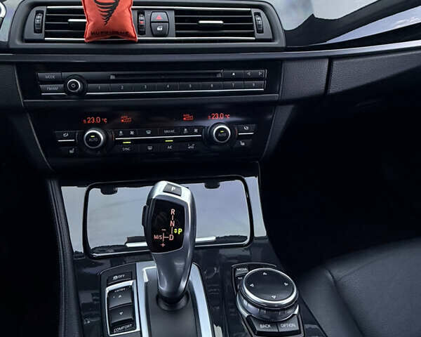 Синій БМВ 5 Серія, об'ємом двигуна 2 л та пробігом 123 тис. км за 20000 $, фото 20 на Automoto.ua