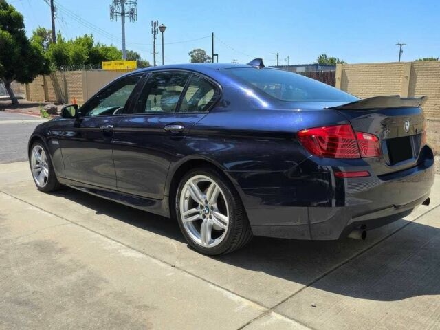 Синий БМВ 5 Серия, объемом двигателя 3 л и пробегом 155 тыс. км за 9950 $, фото 2 на Automoto.ua