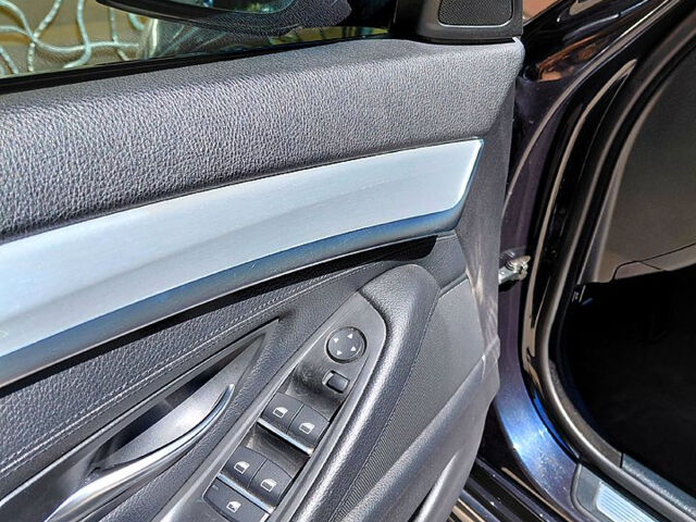 Синій БМВ 5 Серія, об'ємом двигуна 2 л та пробігом 250 тис. км за 18700 $, фото 4 на Automoto.ua