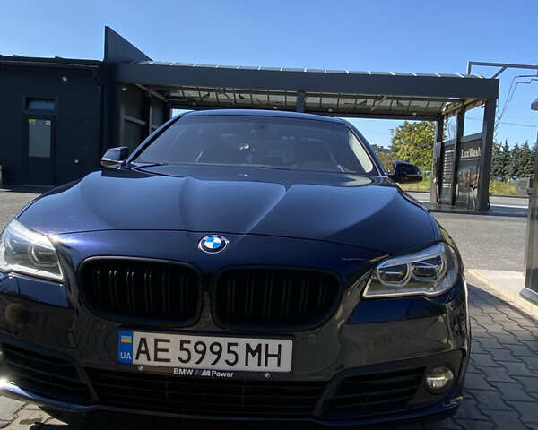 Синий БМВ 5 Серия, объемом двигателя 2.99 л и пробегом 376 тыс. км за 18500 $, фото 1 на Automoto.ua
