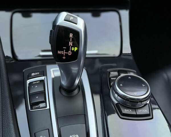 Синій БМВ 5 Серія, об'ємом двигуна 2 л та пробігом 123 тис. км за 20000 $, фото 27 на Automoto.ua