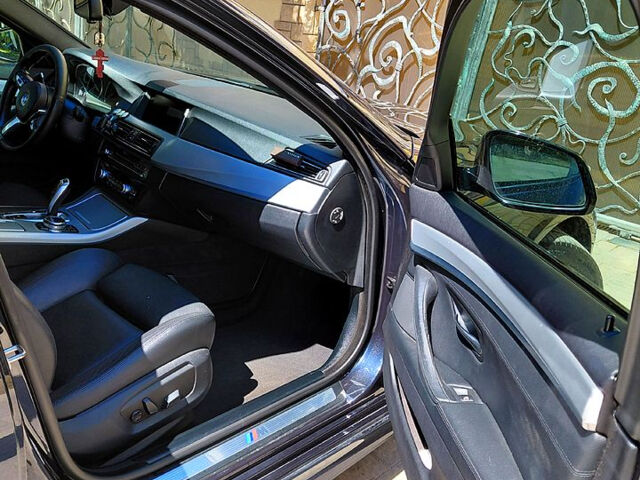 Синій БМВ 5 Серія, об'ємом двигуна 2 л та пробігом 250 тис. км за 18700 $, фото 12 на Automoto.ua