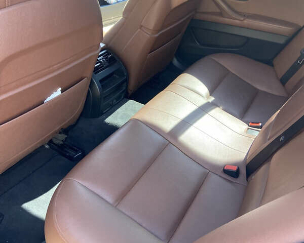 Синий БМВ 5 Серия, объемом двигателя 2.99 л и пробегом 376 тыс. км за 18500 $, фото 8 на Automoto.ua