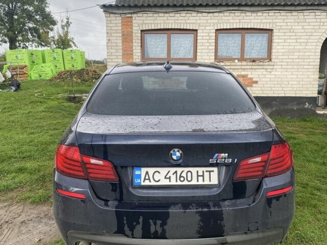 Синій БМВ 5 Серія, об'ємом двигуна 2 л та пробігом 216 тис. км за 19800 $, фото 2 на Automoto.ua