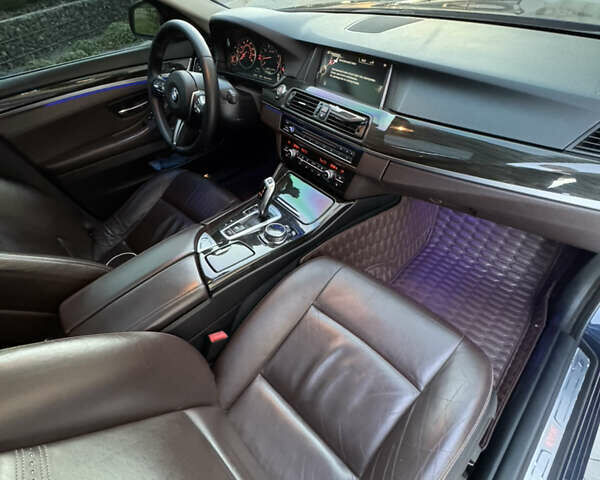 Синій БМВ 5 Серія, об'ємом двигуна 2 л та пробігом 115 тис. км за 18000 $, фото 33 на Automoto.ua