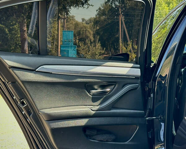 Синий БМВ 5 Серия, объемом двигателя 3 л и пробегом 150 тыс. км за 26500 $, фото 11 на Automoto.ua