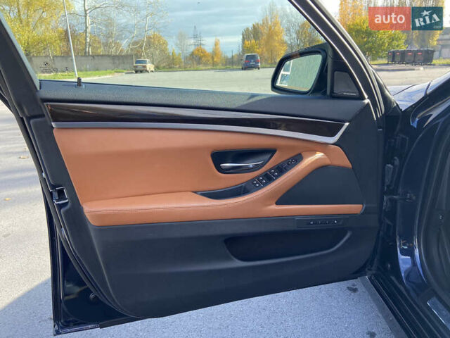 БМВ 5 Серія 2014 у Чернігові на Automoto.ua Синій БМВ 5 Серія, об'ємом двигуна 3 л та пробігом 90 тис. км за 28900 $, фото 25 на Automoto.ua