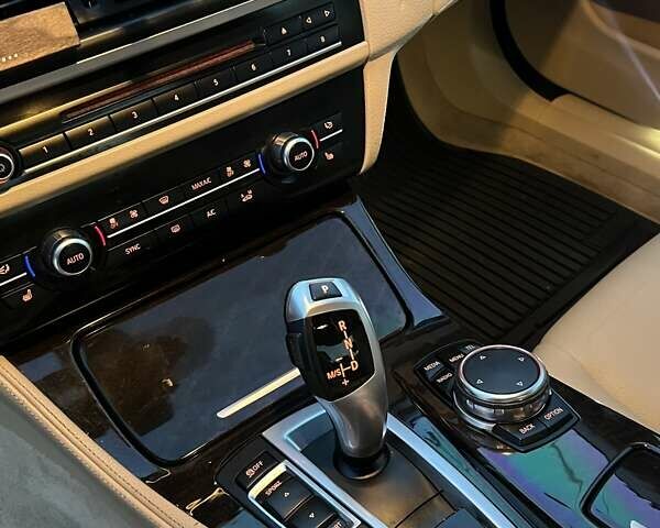 Синій БМВ 5 Серія, об'ємом двигуна 2.98 л та пробігом 93 тис. км за 20500 $, фото 11 на Automoto.ua