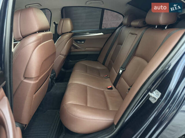 Синий БМВ 5 Серия, объемом двигателя 3 л и пробегом 280 тыс. км за 19999 $, фото 5 на Automoto.ua