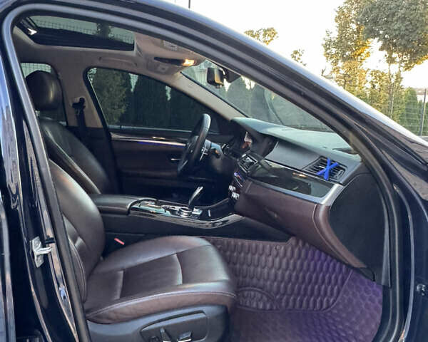 Синій БМВ 5 Серія, об'ємом двигуна 2 л та пробігом 115 тис. км за 18000 $, фото 32 на Automoto.ua