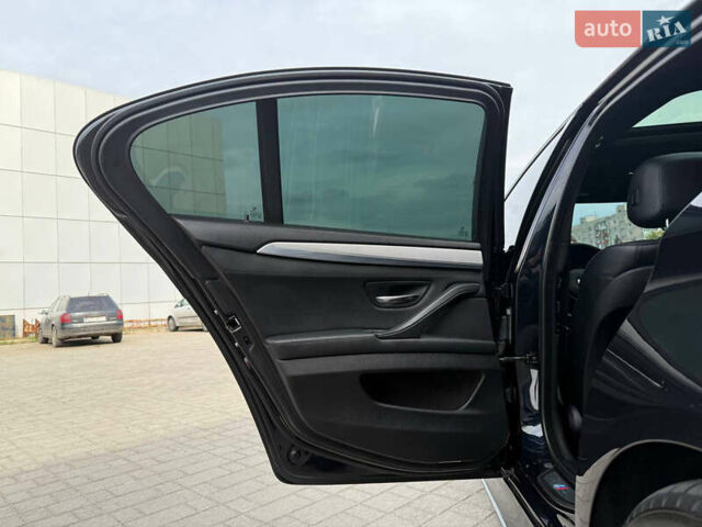 Синий БМВ 5 Серия, объемом двигателя 3 л и пробегом 205 тыс. км за 26000 $, фото 31 на Automoto.ua