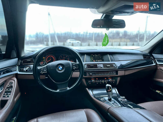 Синій БМВ 5 Серія, об'ємом двигуна 2 л та пробігом 320 тис. км за 18900 $, фото 23 на Automoto.ua