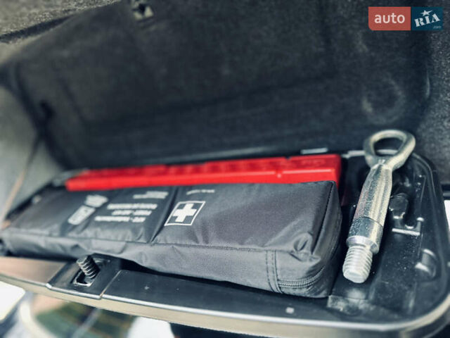 Синий БМВ 5 Серия, объемом двигателя 2 л и пробегом 253 тыс. км за 15700 $, фото 35 на Automoto.ua