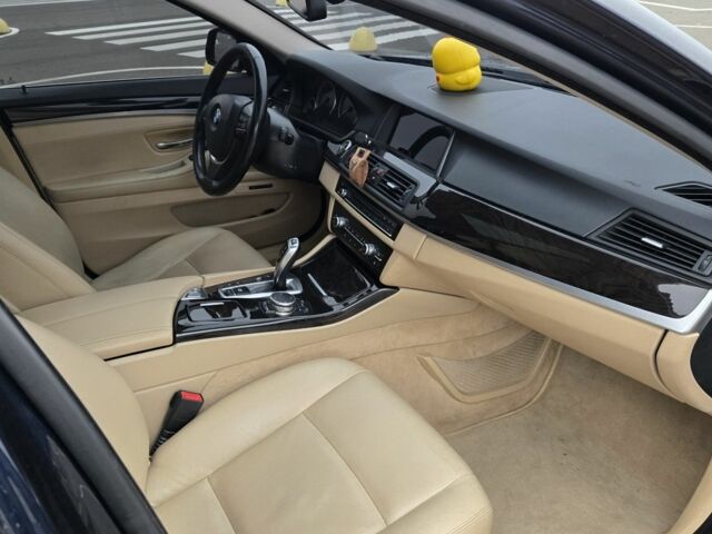 Синій БМВ 5 Серія, об'ємом двигуна 3 л та пробігом 178 тис. км за 17800 $, фото 12 на Automoto.ua