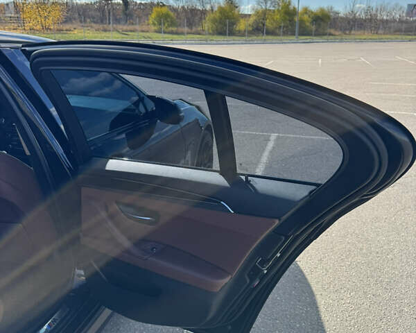 Синій БМВ 5 Серія, об'ємом двигуна 2 л та пробігом 118 тис. км за 21000 $, фото 24 на Automoto.ua