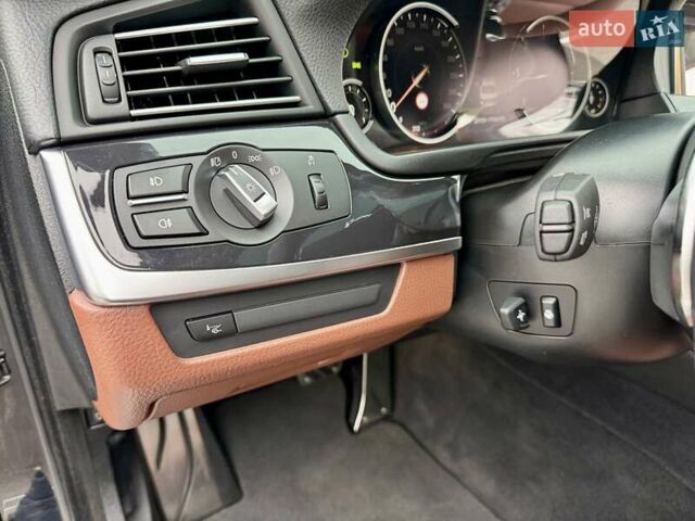 Синій БМВ 5 Серія, об'ємом двигуна 2 л та пробігом 115 тис. км за 21900 $, фото 38 на Automoto.ua