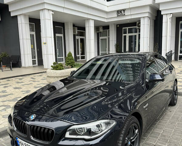 Синій БМВ 5 Серія, об'ємом двигуна 3 л та пробігом 208 тис. км за 22999 $, фото 1 на Automoto.ua