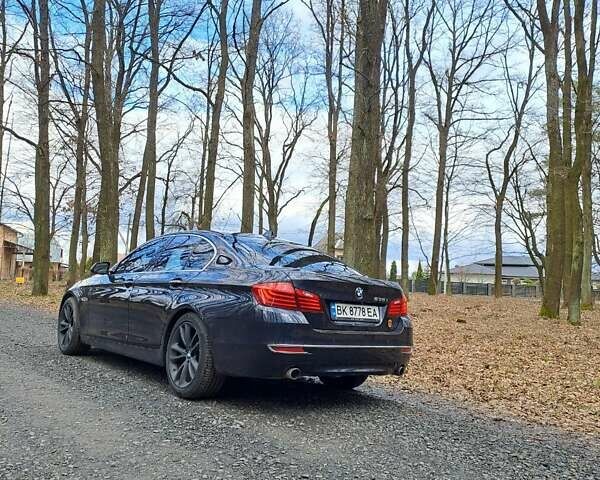 Синій БМВ 5 Серія, об'ємом двигуна 3 л та пробігом 229 тис. км за 14200 $, фото 4 на Automoto.ua